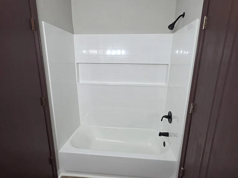 1021 Ridgeway Dr — Photo 8
