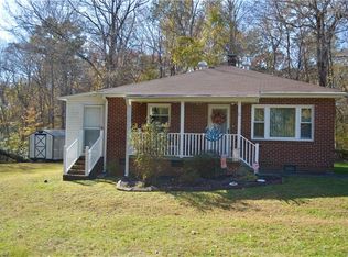 119 S Spray St, Haw River, NC 27258