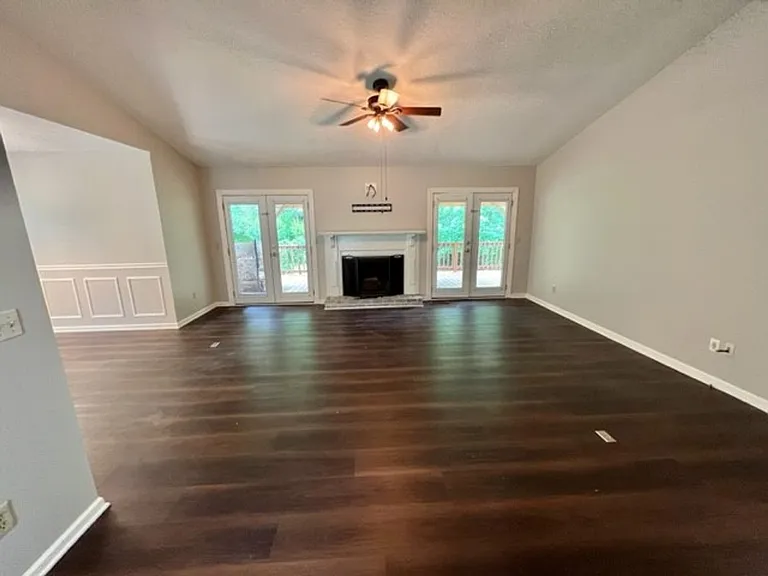 720 Eugenia Ct — Photo 6