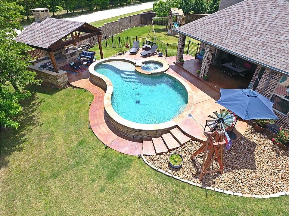 1st image of 8705 James Dr