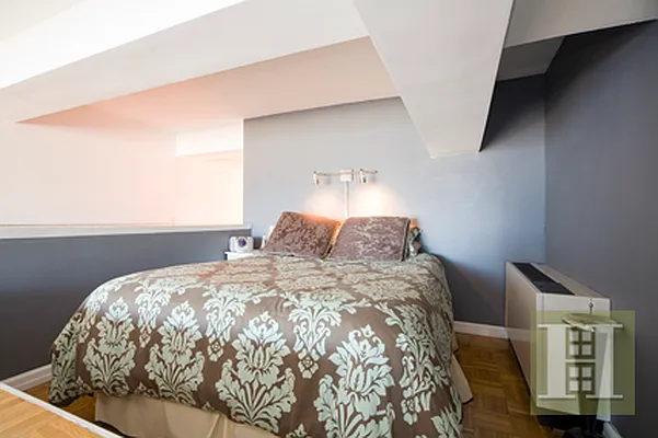 Sold by Halstead Real Estate | media 13