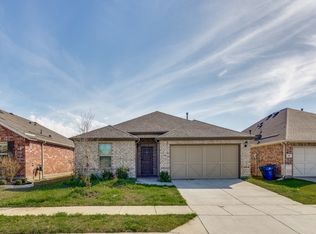 6106 Sutton Fields Trl, Aubrey, TX 76227