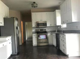 2909 Lake Town Dr, Columbia, MO 65203
