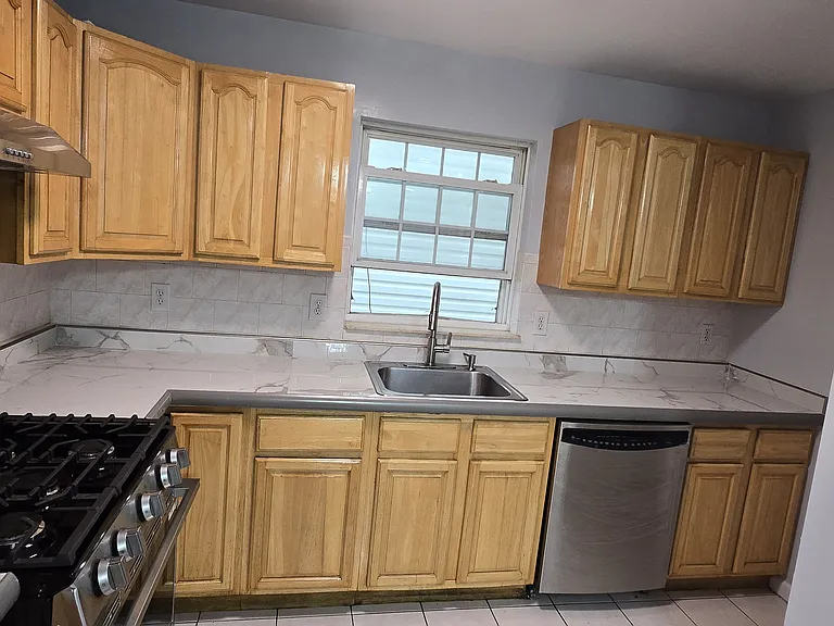 12 Bergen Ave #1 — Photo 6