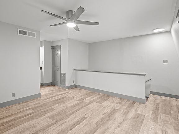 5th image of 2006 Lawndale Ave #D