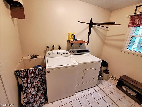 3rd image of 5816 Argyle Dr