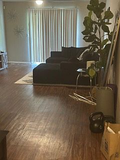 4th image of 1519 E 66th Ct