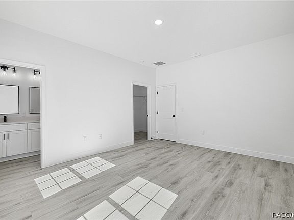 4th image of 144 W Ruska Pl