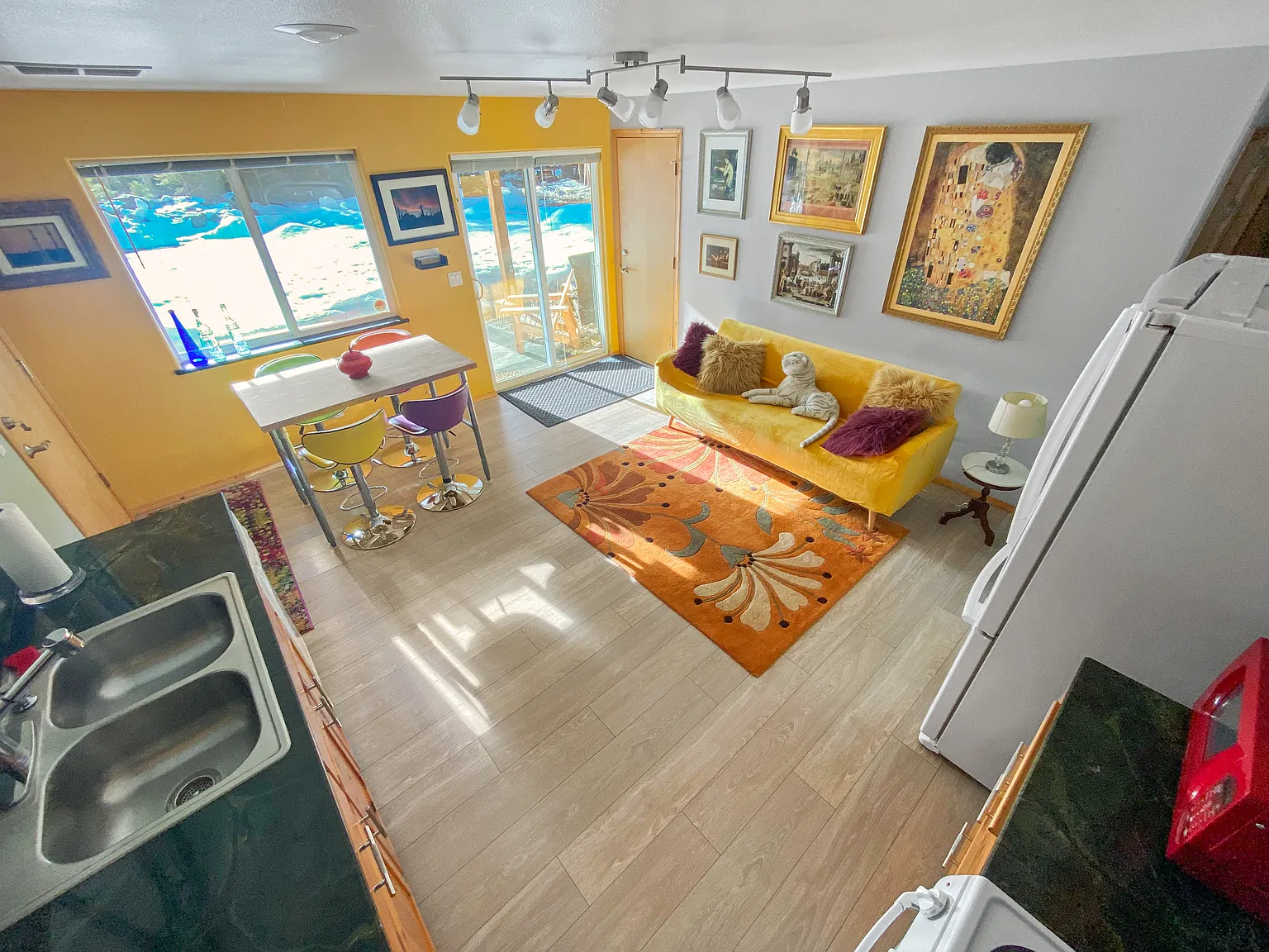2201 Salal Dr — Photo 1
