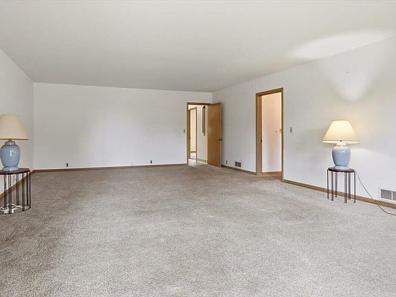 2nd image of 112 E 29th Ave