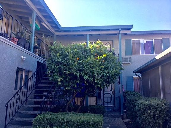 5th image of 1348 Essex Way