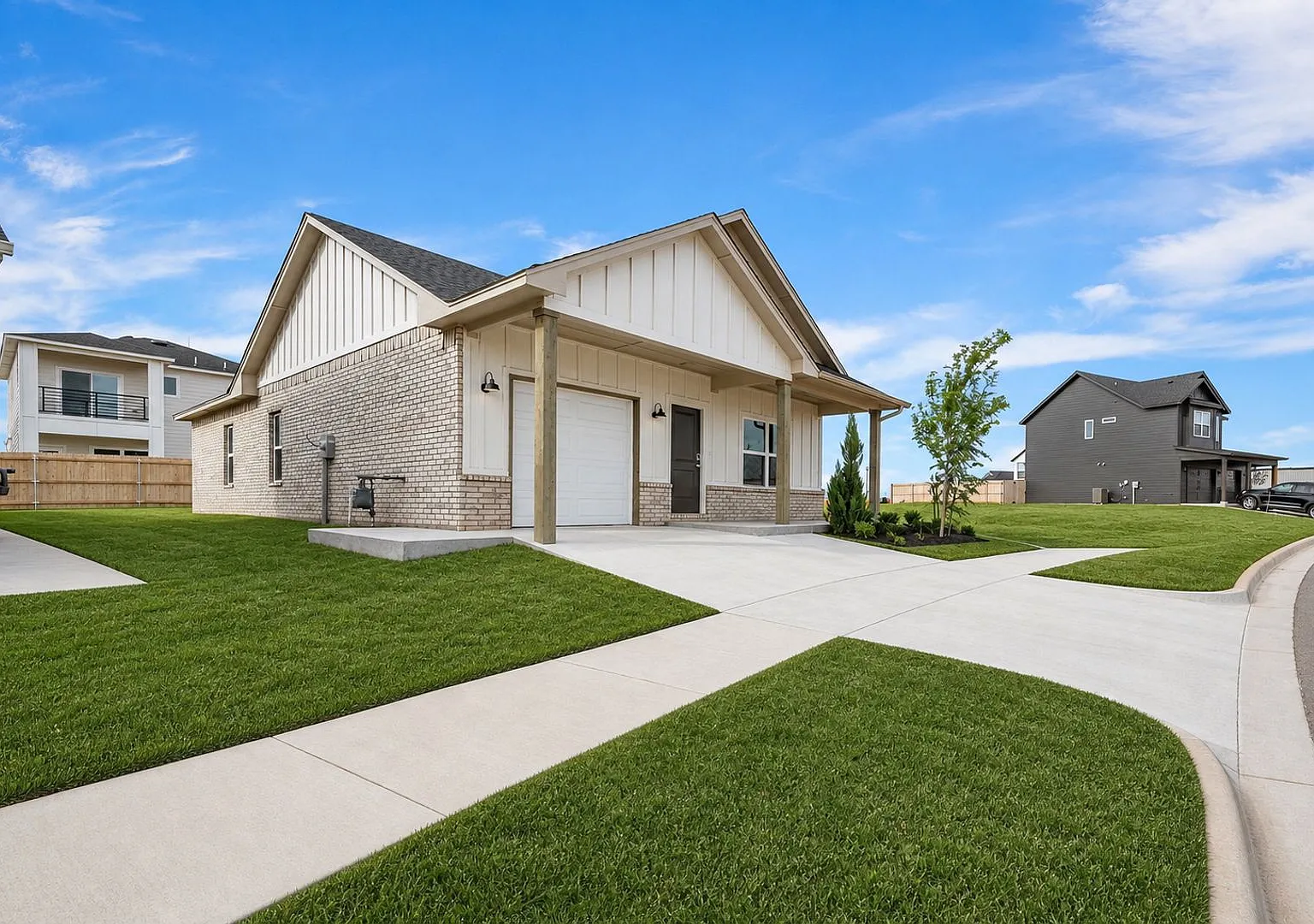 Brand-new construction in OKC — Photo 3