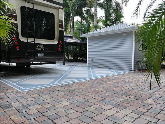 5th image of 10051 RAMBLEWOOD CT