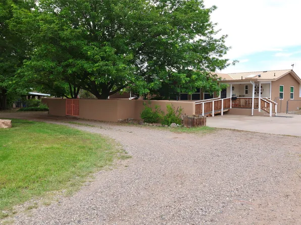 30 Private Dr House 1328, Embudo, NM 87531