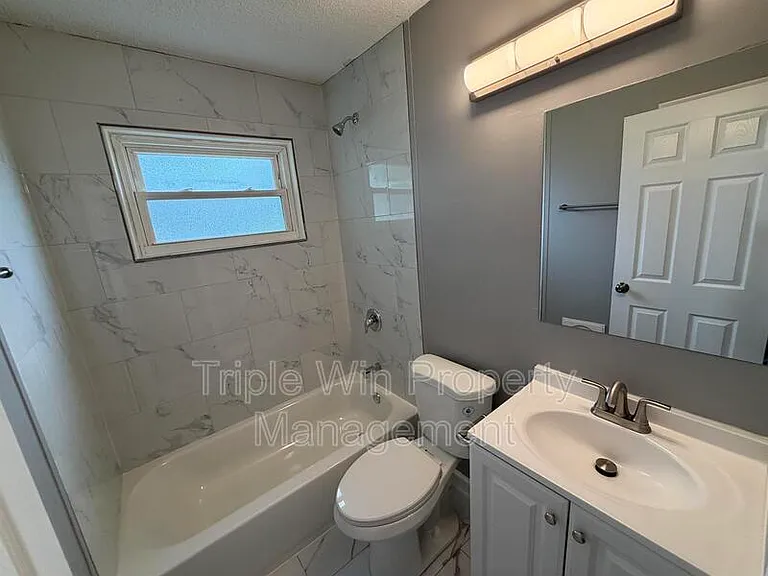 753 Watersedge Dr — Photo 28
