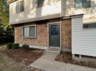 361 Rose Marie Ct #B, Saint Peters, MO 63376