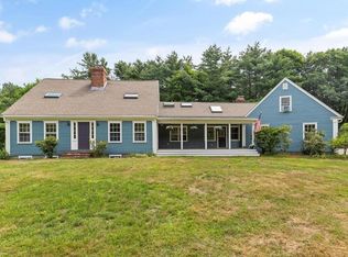 14 Newmarch St, Ipswich, MA 01938