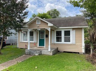 921 Booth St, Houston, TX 77009
