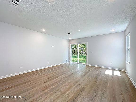3rd image of 1243 E 13TH Street