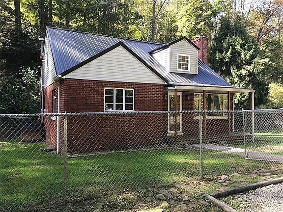 2nd image of 825 Honaker Dr