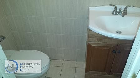 5th image of 428 W 49th St APT G2