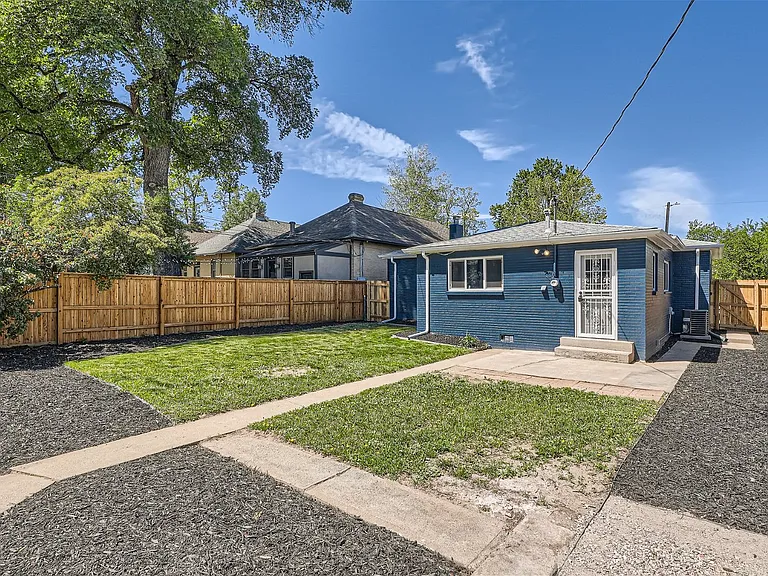 826 S Washington St — Photo 12