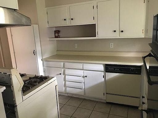5th image of 1700 Mimosa Dr