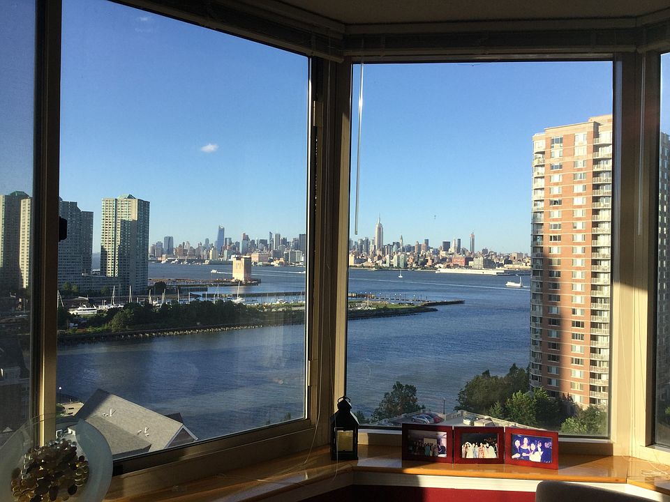 2nd image of 1 2nd St APT 1410