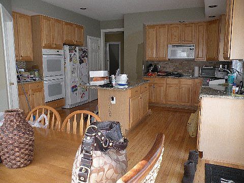 1st image of 7833 Virginia Oaks Dr