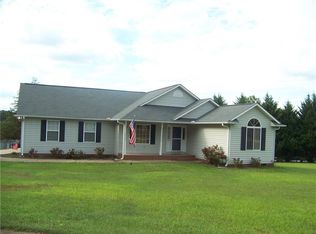 111 Sunset Dr, West Union, SC 29696
