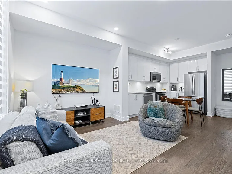 9560 Islington Ave #110 — Photo 1