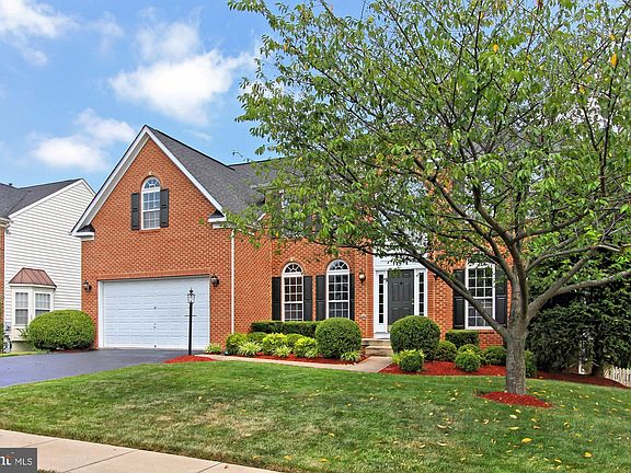 4th image of 5577 La Vista Dr