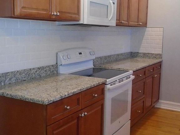 Kitchen Oven and Microwave
