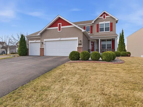 8437 Blazing Star Cir, Shakopee, MN 55379