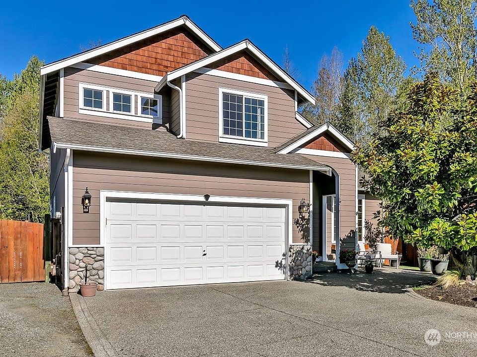 1st image of 8307 212th Avenue E