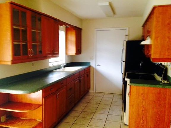 3rd image of 4050 Iola Dr