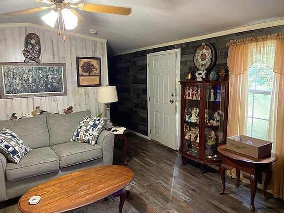 3rd image of 726 Nobles Rd