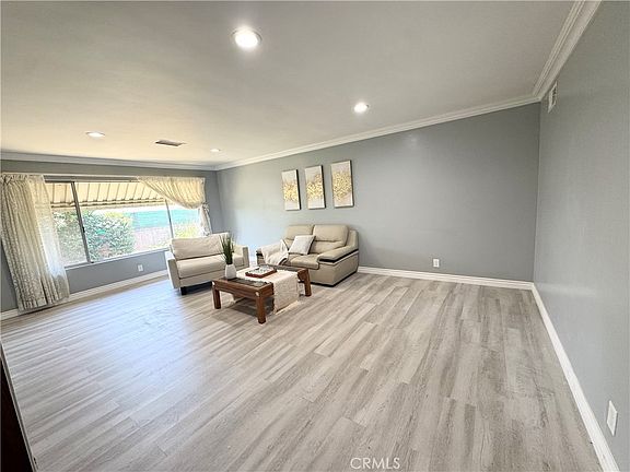 5th image of 216 S Homerest Ave