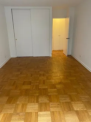 Rented by Hampshire Assets LLC | media 72