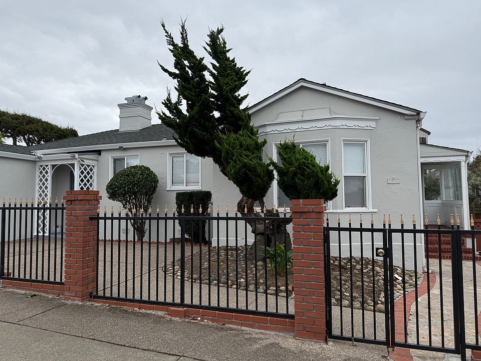 1st image of 185 Eucalyptus Dr