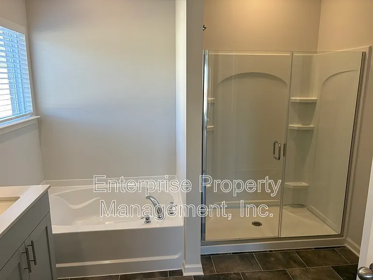 85 Burr Oak Cv — Photo 15