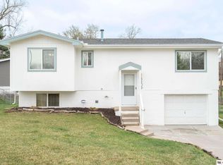 5209 Curtis Ave, Omaha, NE 68104