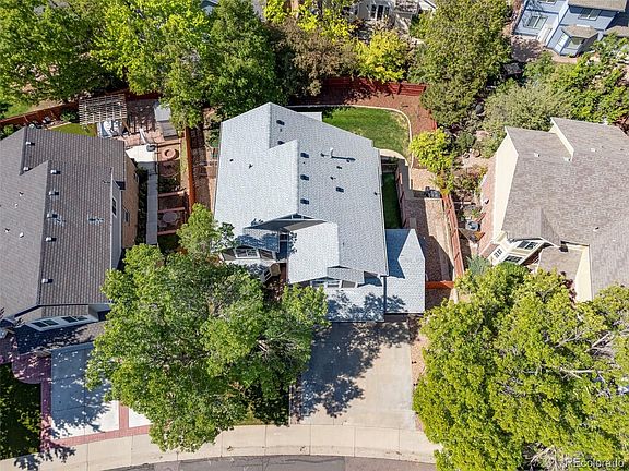 5th image of 1112 Larch Court
