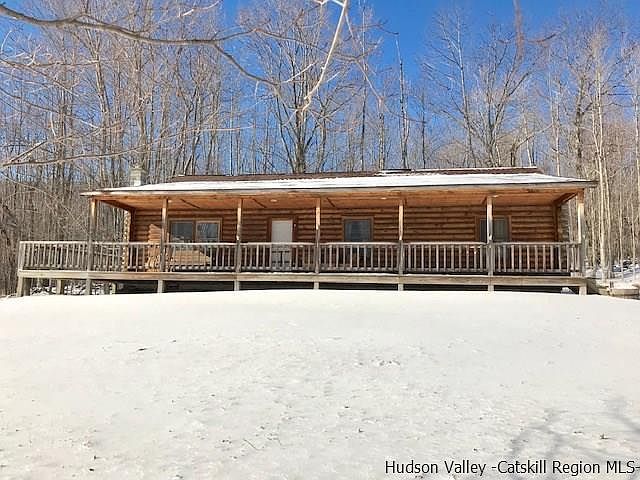 1st image of 7 Mary Louise Dr