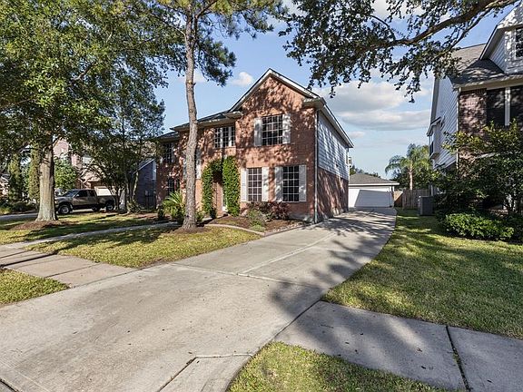 3rd image of 11607 Agate Canyon Ln