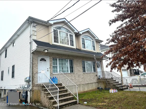 60 8th St, Staten Island, NY 10306