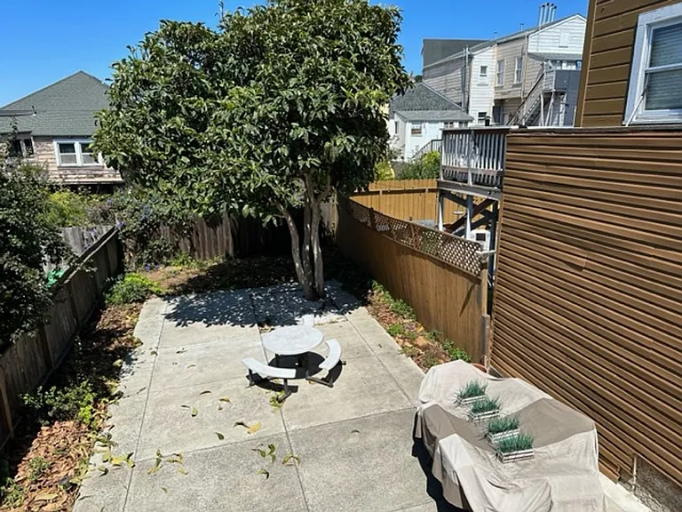 RC - 1572 Palou Ave, San Francisco, CA 94124 — Photo 16