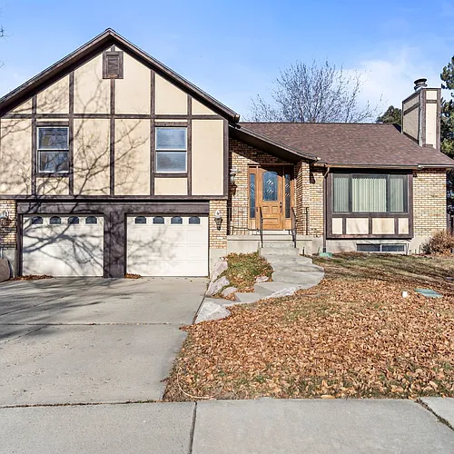 1072 W Fairhaven Cir Photo 1
