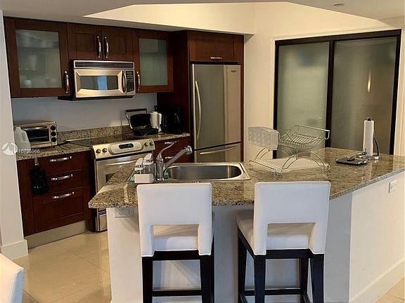 5th image of 20000 Country Club Dr APT 805