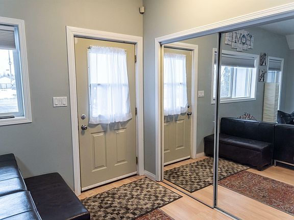 3rd image of 4816 51st St